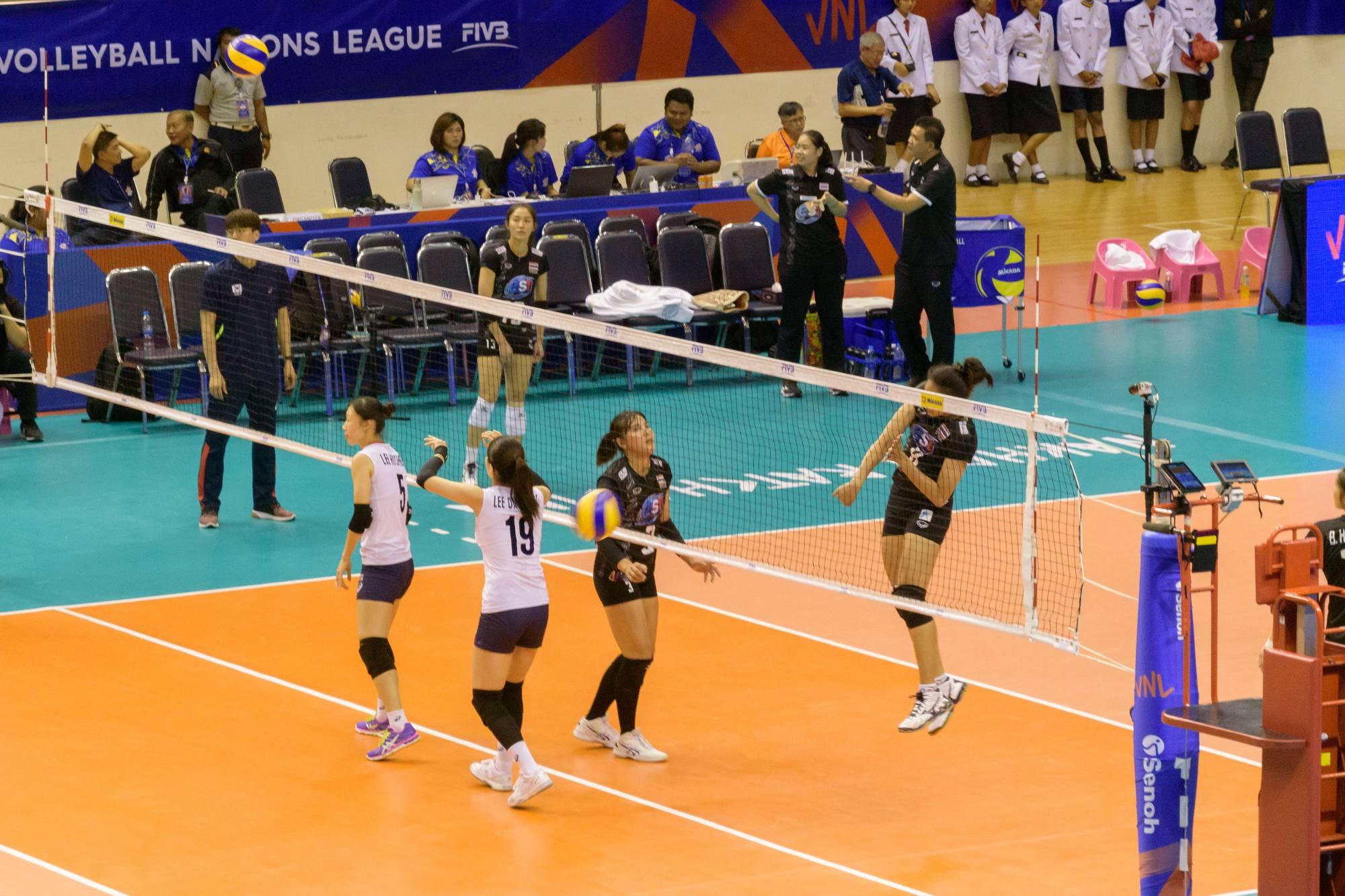 2018-06-05-korat-nakhonratchasima-vnl-volleyball-japan-turkey-korea-thailand-day1